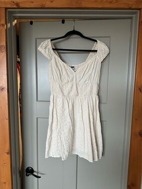 Old Navy White Eyelet Short Sleeve Sundress